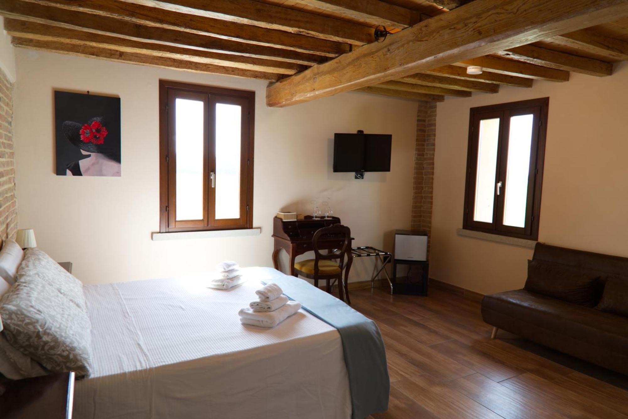 Hotel Antico Casale Caroli Gattatico Habitación foto